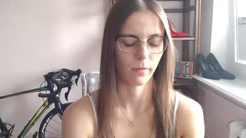 Megi online show from July 6, 1:27 pm