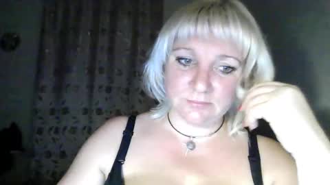 Snapshot of meilomawesa chatting on September 17, 10:19 pm MeilomaWesa online show from September 17, 10:19 pm