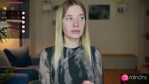 MELANIE  PVT ONLY 60TK PER MIN online show from October 19, 1:13 pm