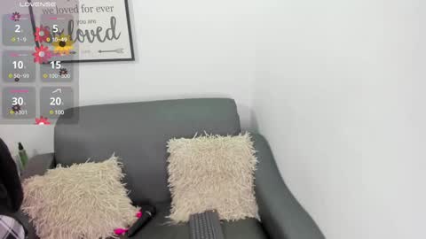Snapshot of melan_owen chatting on February 24, 10:57 am melan_owen online show from February 24, 10:57 am