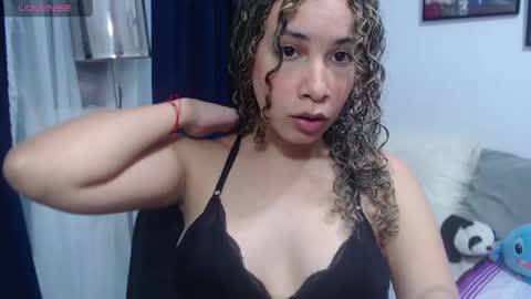 melani online show from February 12, 9:54 pm