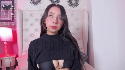 Snapshot of melanie__hills chatting on January 30, 11:33 am Melanie online show from January 30, 11:33 am