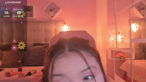 Melanie  online show from November 3, 4:05 am