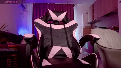 melanie_way online show from July 25, 2:46 pm
