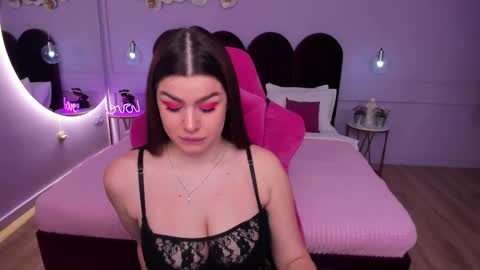 Melanie online show from February 3, 6:40 am