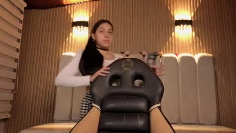 melanny_petite online show from April 8, 1:13 pm