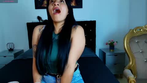 Melannyy 3 online show from June 2, 3:51 am