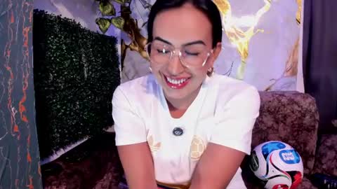 MeleekXXX online show from June 23, 8:51 pm