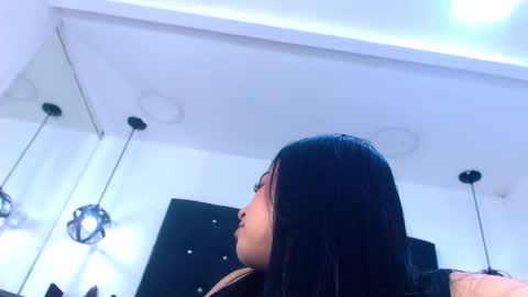 Snapshot of meli_blad chatting on February 12, 7:56 pm meli_blad online show from February 12, 7:56 pm