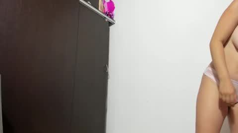 Meli Mejia online show from January 19, 1:00 am