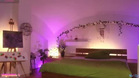 Melina Styles online show from April 5, 5:56 pm