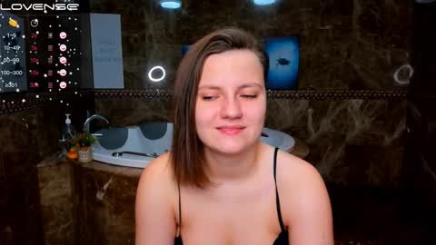 Melinda online show from November 16, 1:51 am