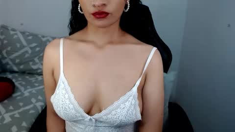 Snapshot of melinna706702 chatting on December 27, 8:50 pm melinna706702 online show from December 27, 8:50 pm
