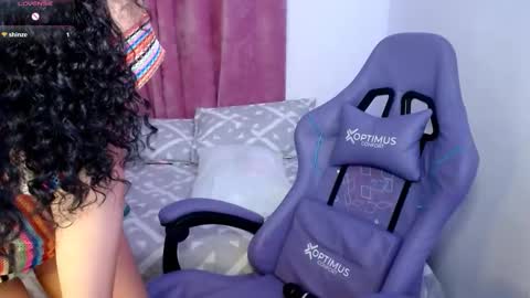 Snapshot of melinna706702 chatting on October 19, 12:34 am melinna706702 online show from October 19, 12:34 am