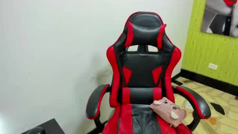 Melisa online show from June 21, 1:48 pm