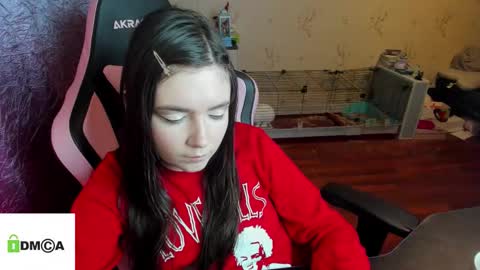 melisanilson online show from January 11, 12:15 am