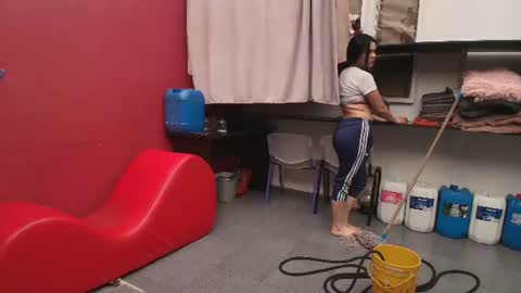 melissa___saenz online show from July 28, 4:39 pm