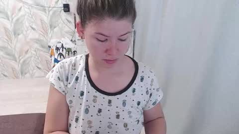 Melissa  Ray online show from September 25, 3:49 am