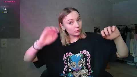 Missi online show from March 10, 5:00 am