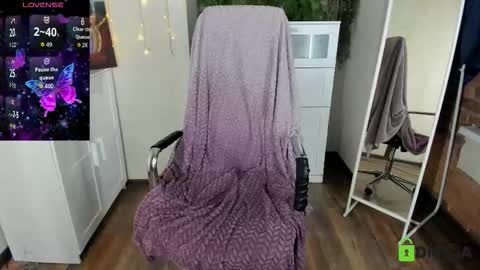 Melissa online show from October 4, 10:58 pm