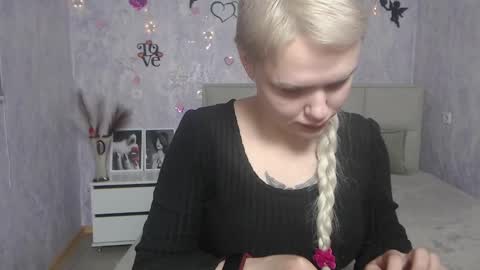 Melissa online show from March 12, 6:18 am