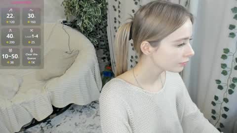 Snapshot of mell_milles chatting on December 22, 9:42 pm mell milles online show from December 22, 9:42 pm
