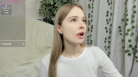 Snapshot of mell_milles chatting on February 1, 11:06 pm mell milles online show from February 1, 11:06 pm