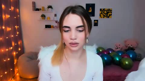 Tessa online show from February 13, 1:19 am