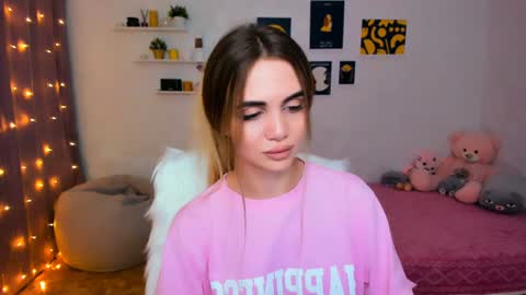 Tessa online show from January 8, 8:50 pm