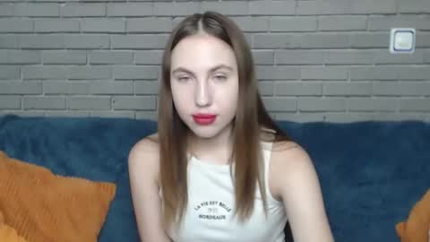 Snapshot of mellingi chatting on October 10, 6:51 am mellingi online show from October 10, 6:51 am