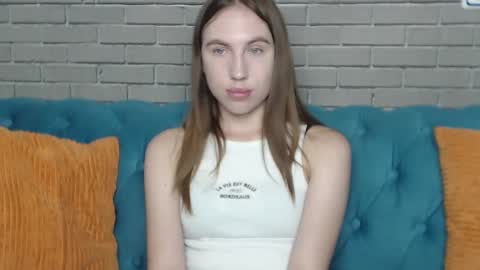Snapshot of mellingi chatting on September 14, 5:16 am mellingi online show from September 14, 5:16 am