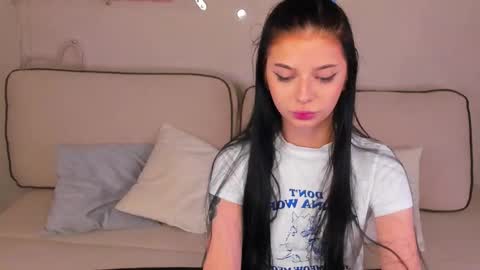 Eva online show from March 24, 1:00 am