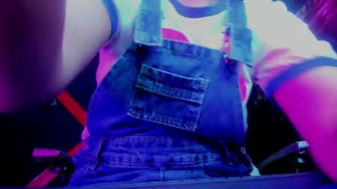 melllks online show from August 8, 11:02 pm