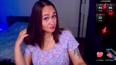 Mel online show from October 4, 8:24 pm