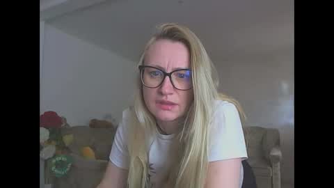 Melly online show from April 11, 8:29 am