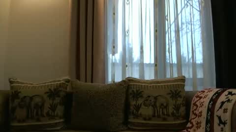 Melly online show from November 12, 7:50 am