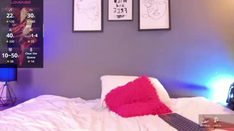 Melody Evans online show from April 14, 1:55 pm