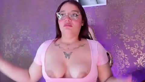 melody_hanks online show from July 22, 4:24 am
