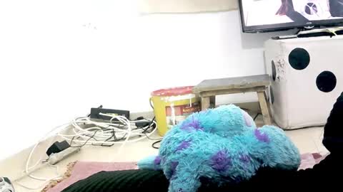 Snapshot of melodyqueen_ chatting on October 7, 3:11 am melodyqueen_ online show from October 7, 3:11 am