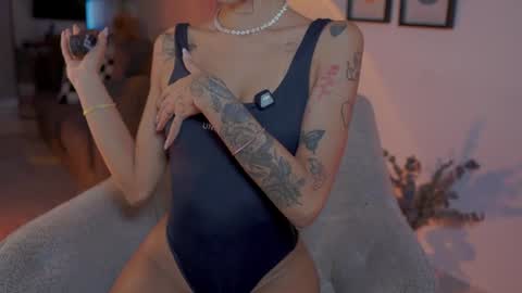 Melissa online show from June 24, 10:31 pm