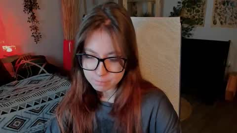 Mia online show from September 24, 3:44 pm