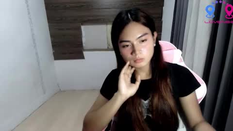 meowki_totot online show from November 27, 9:17 pm