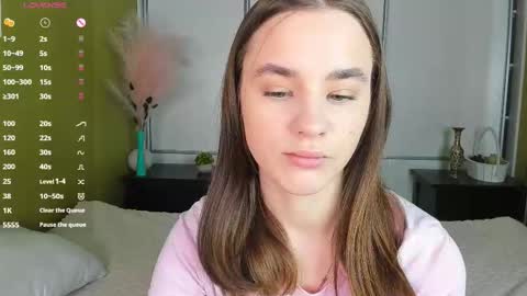 Julie online show from March 29, 10:14 am