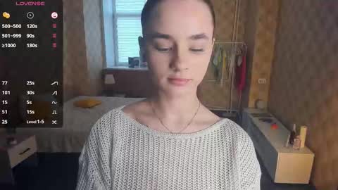 Julie online show from November 19, 7:08 am