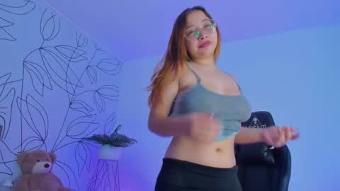 merida06 online show from October 30, 3:53 am