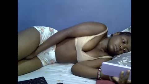 Snapshot of merlin_queen chatting on September 19, 5:06 am merlin_queen online show from September 19, 5:06 am