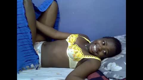 Snapshot of merlin_queen chatting on September 20, 5:17 am merlin_queen online show from September 20, 5:17 am