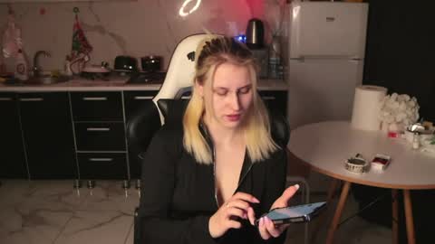 Merty online show from April 11, 9:40 pm