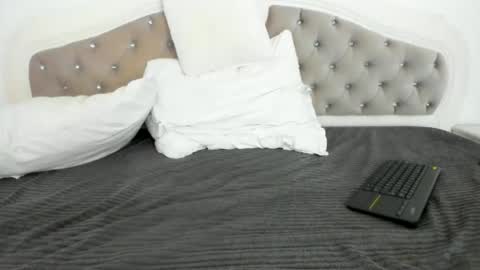 Mary online show from September 12, 6:03 am