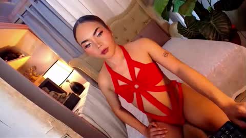 myka online show from November 8, 11:48 am